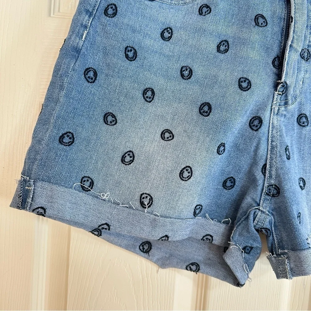 EU BP Smiley Embroidered High Rise Denim Mom Shorts